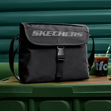 S Color: Shoulder Bag